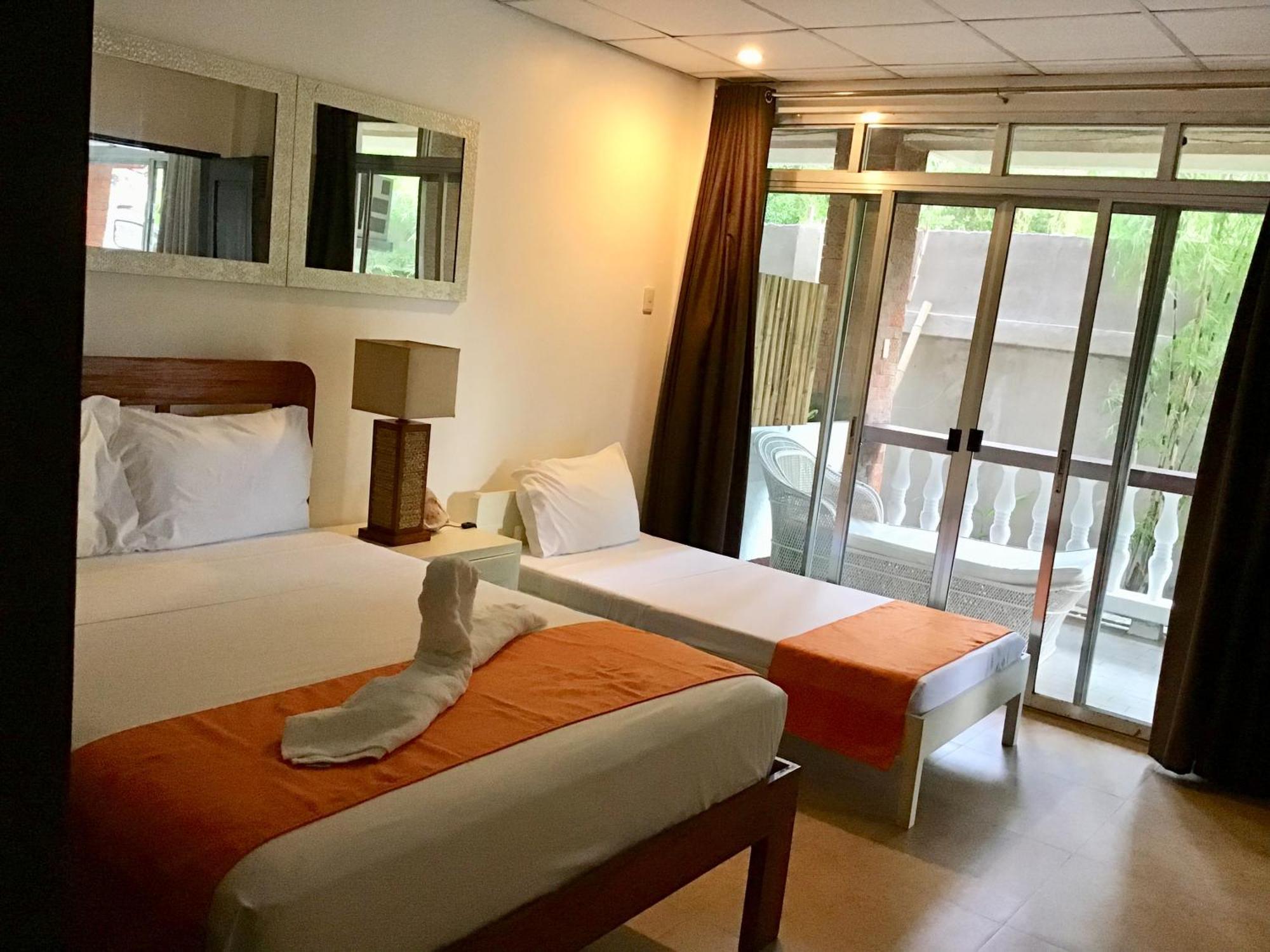 1888 Beach Resort دوماغيتي المظهر الخارجي الصورة